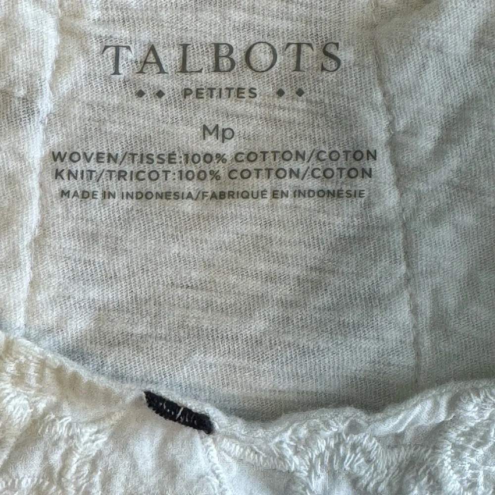 Talbots White and Navy Sleeveless Top - Picture 4 of 4